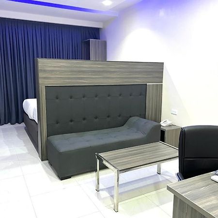 De Rigg Place, Victoria Island Aliayabiagba Esterno foto